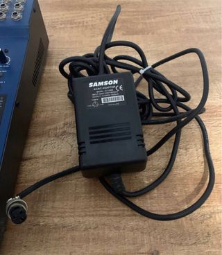 Mesa de mezclas Samson MDR16 - 16 canales