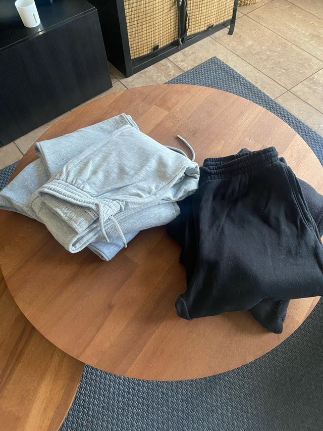 Pantalones chandal EL PRECIO ES DE TODOS