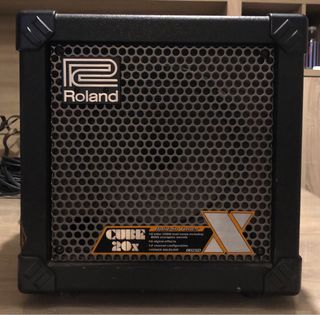 Amplificador Guitarra Roland Cube 20x