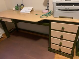 Escritorio de madera