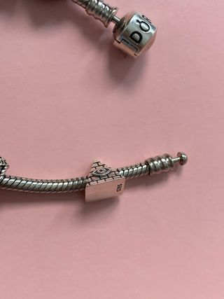 Charm Pirámide Pandora