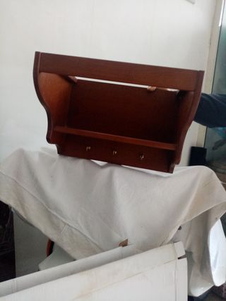 Mensola da mettere sotto pensile