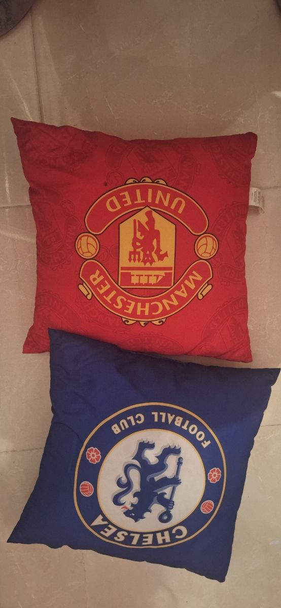 Cojin Chelsea + Manchester United