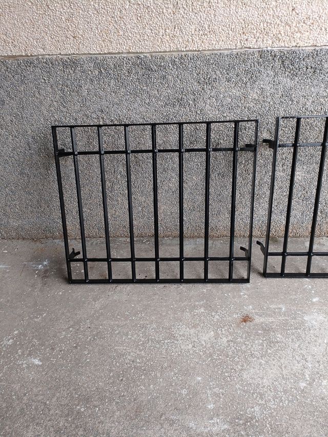 REJA DE HIERRO MACIZA