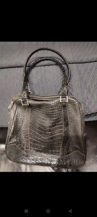 Bolso prüne buen estado piel negro