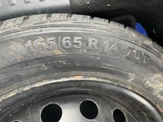 Rueda con neumatico nuevo