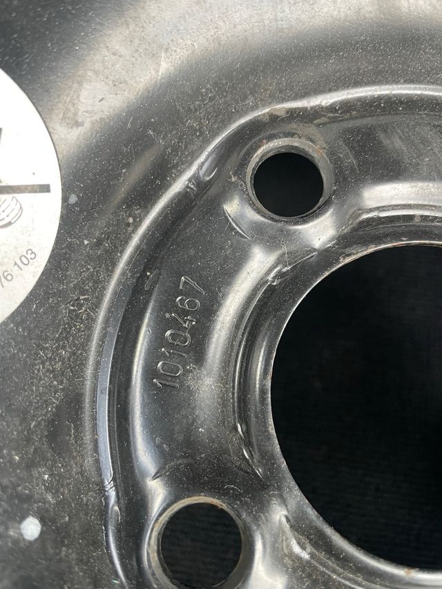 Rueda con neumatico nuevo