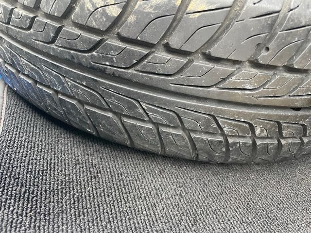 Rueda con neumatico nuevo