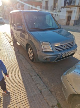 Ford Tourneo Connect 2013