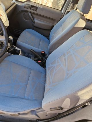 Ford Tourneo Connect 2013