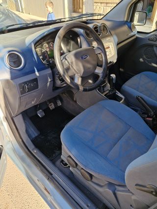 Ford Tourneo Connect 2013