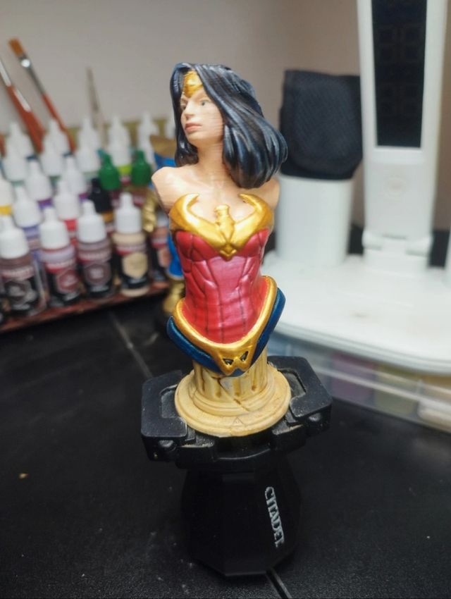 Wonder Woman dipinto a mano