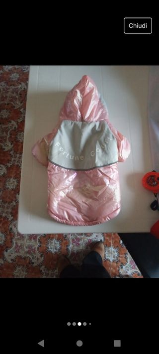 Antipioggia con capuccio rosa per cani