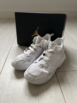 Deportiva Jordan 36.5