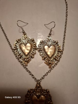 Set collana orecchini cuore sacro