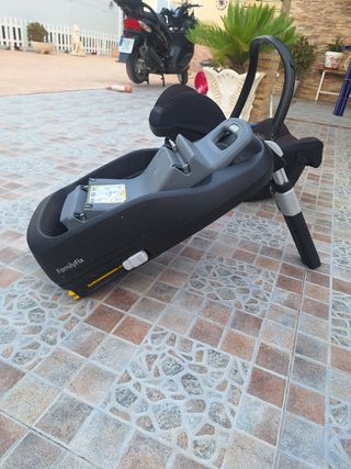 Silla coche MaxiCosi + Base Isofix BebeC