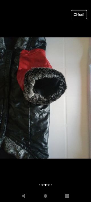 Piumino con cappuccio e pelicciotto