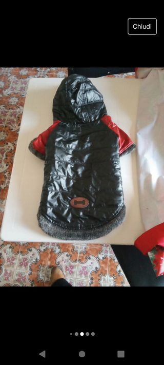 Piumino con cappuccio e pelicciotto