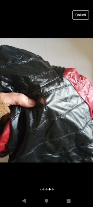 Piumino con cappuccio e pelicciotto