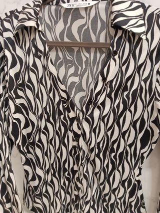 Blusa Zara de licra estampada