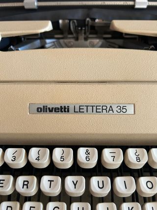 Olivetti Lettera 35 - maquina de escribir