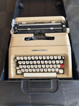 Olivetti Lettera 35 - maquina de escribir