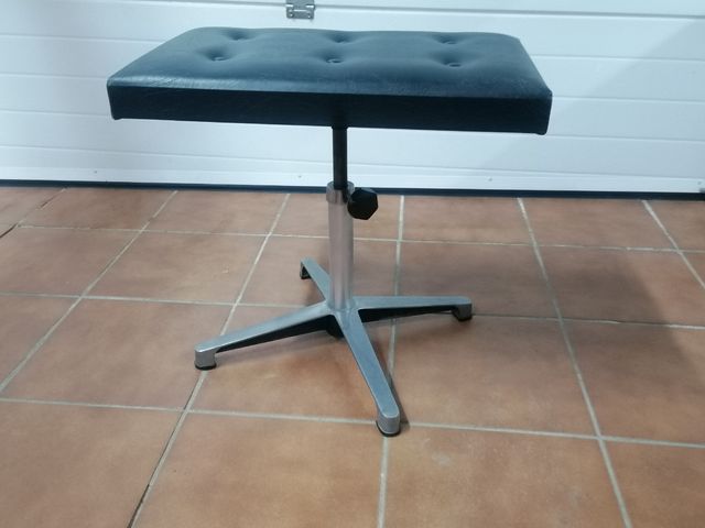 Taburete elevable vintage