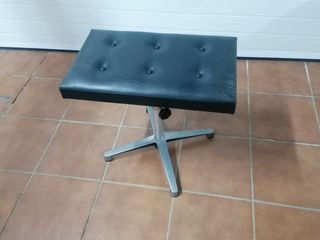 Taburete elevable vintage 