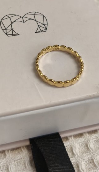 Anillo de cuentas planas Le Petite marie