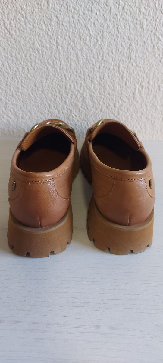 Mocasín piel, color camel, n°38 Nuevo, sin usar