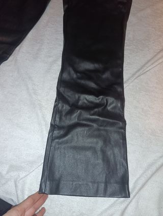 Pantalón de cuero 