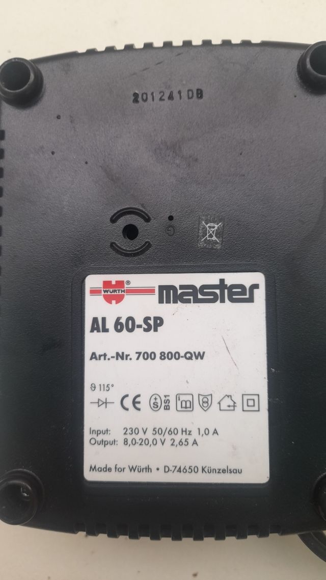 Cargador wurth 