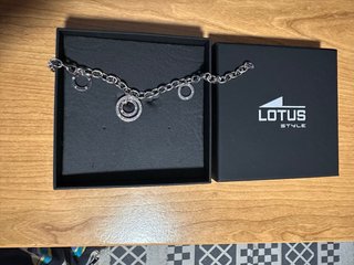 Pulsera lotus