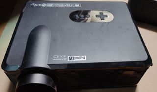 Proyector muro 702.hdmi,USB..., soporte y PANTALLA