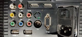 Proyector muro 702.hdmi,USB..., soporte y PANTALLA