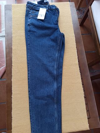 Pantalones nuevos