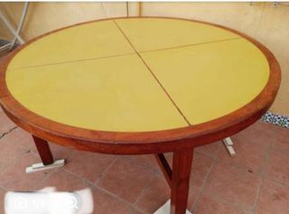 Mesas de maderaVENDO O CAMBIO POR ALGO QE INTERESE