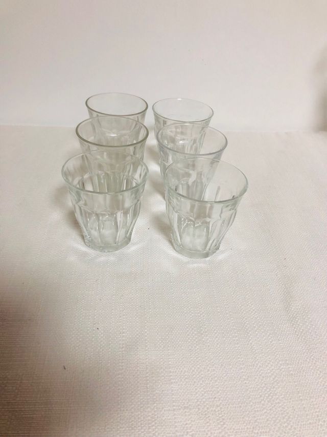 6 vasos pequeños