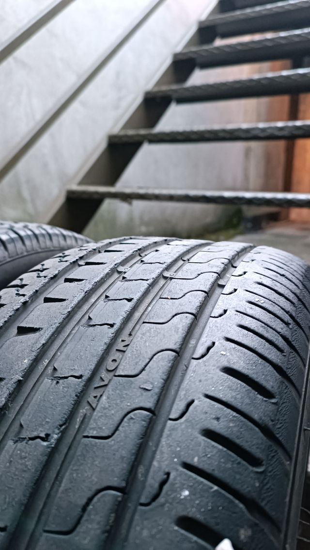 Gomme Avon zv7 195/50/15
