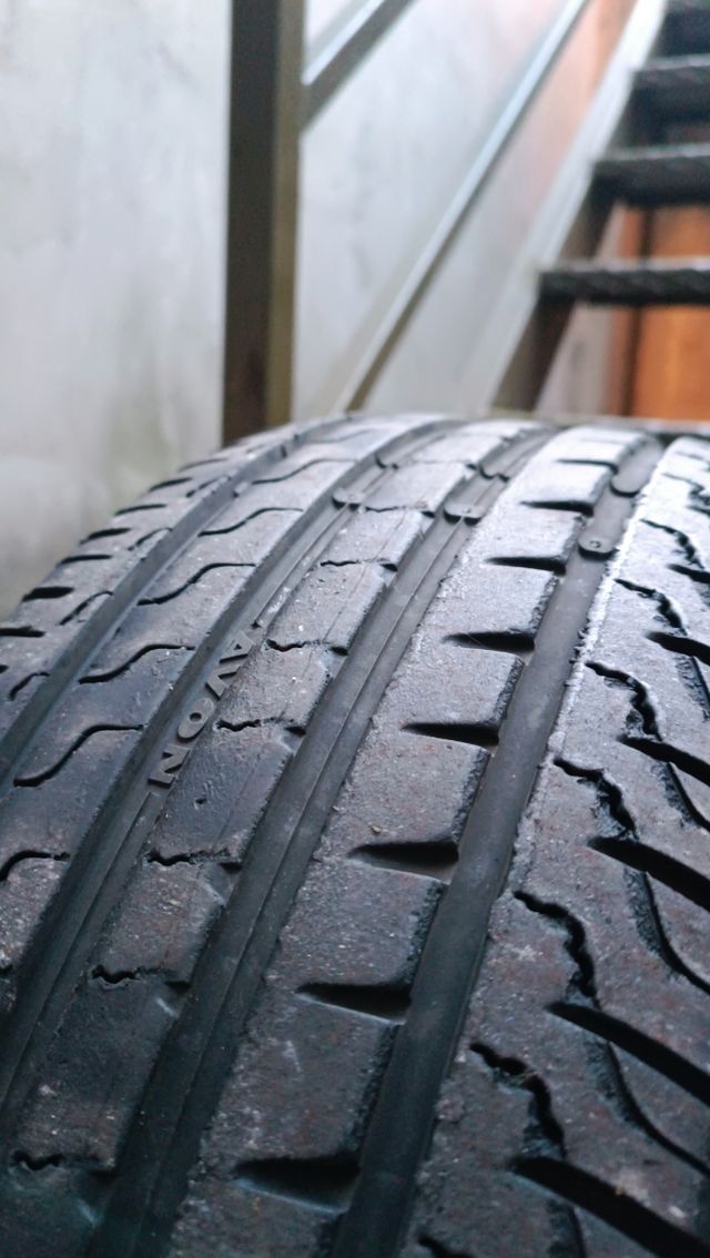 Gomme Avon zv7 195/50/15