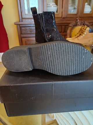 Stivaletto nero Cult.