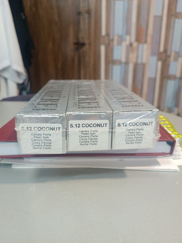 Tres tintes profesional de 100ml.