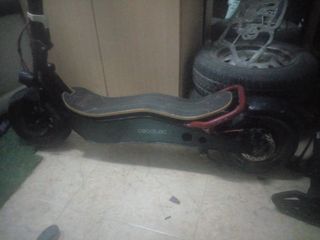 Patinete cecotec bomgo X