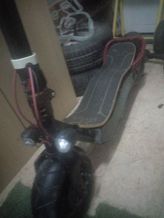 Patinete cecotec bomgo X