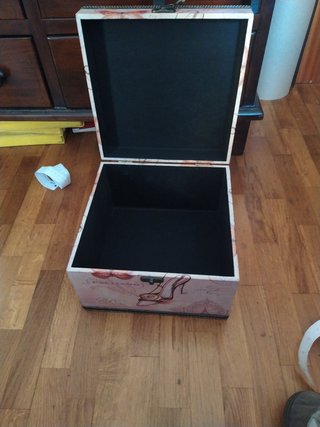 Precioso Bahúl, caja de tesoros, nueva.