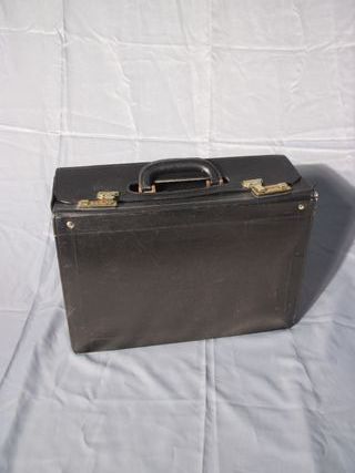 Maletín piloto símil piel negro