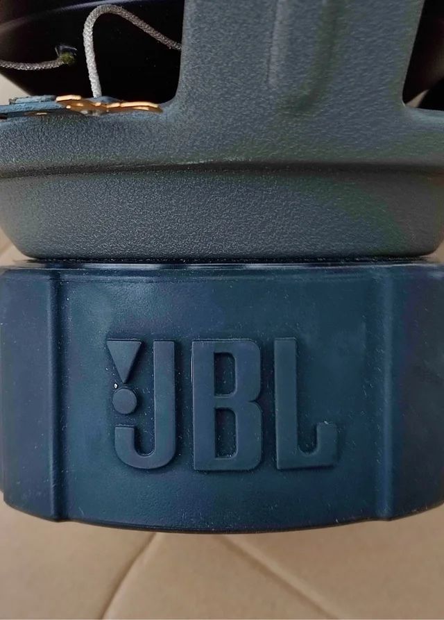 JBL Subwoofer 1000 Watts
