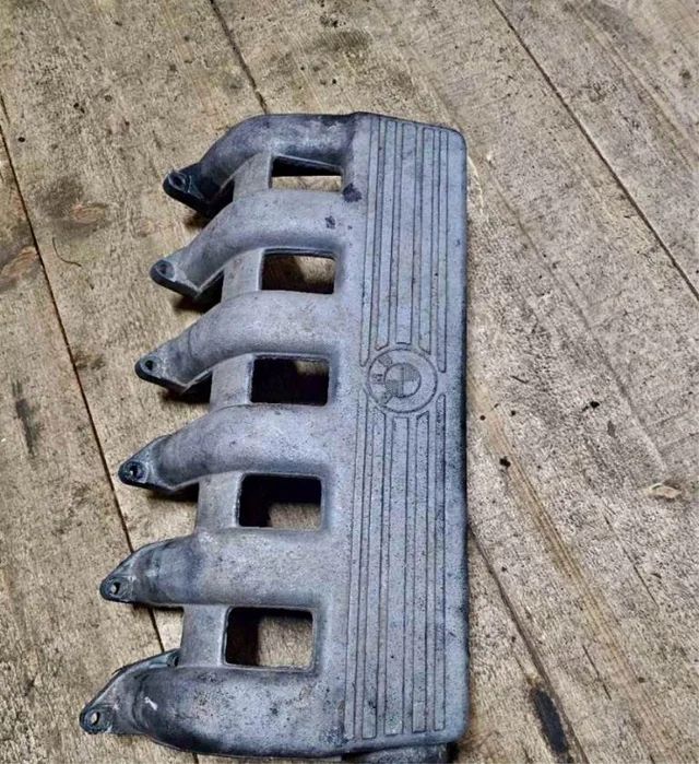 Colector admisión e34