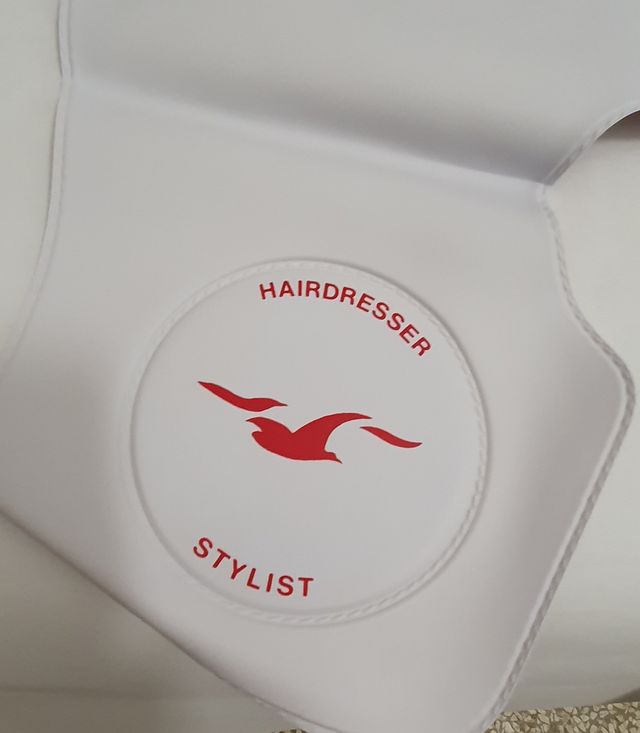 Oggetti da parruccheria nuovi. Si accettano offert