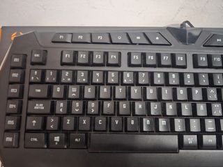 Teclado Gaming RGB MEMBRANA